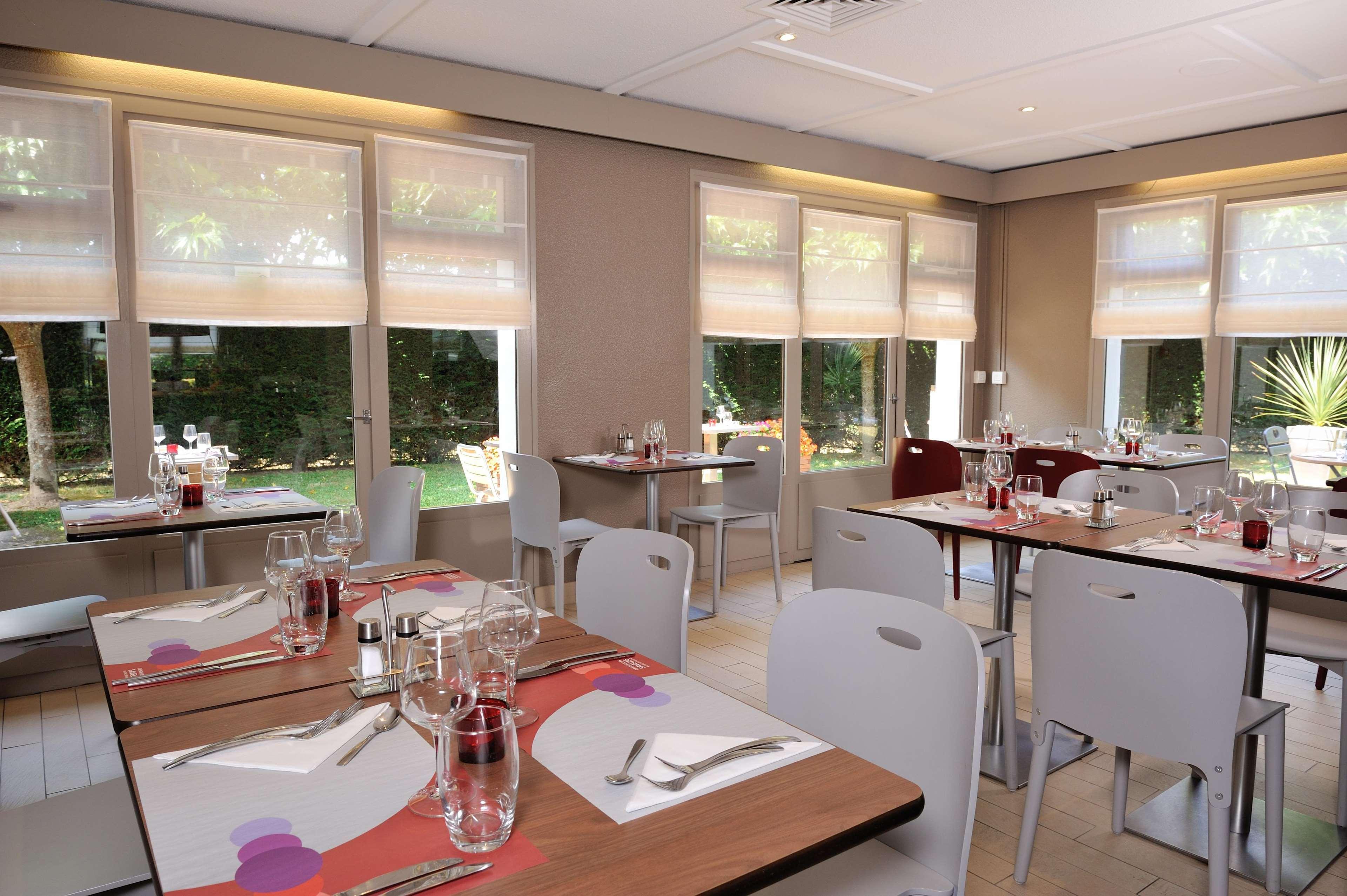 Campanile Marmande Hotel Bagian luar foto