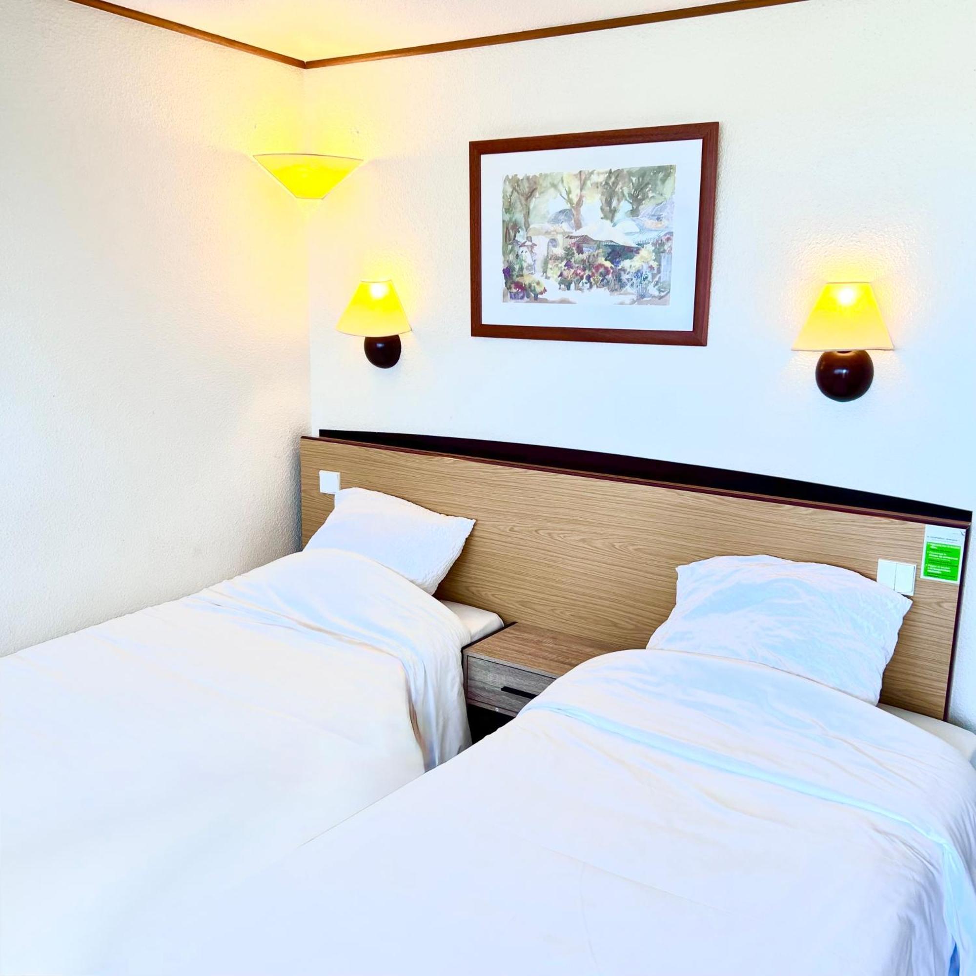 Campanile Marmande Hotel Bagian luar foto